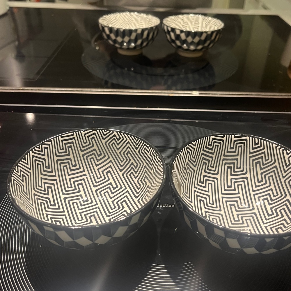 Geometric Escher Pattern Bowl Dish Plate Kitchen Dining 2x Set Table Snack Food